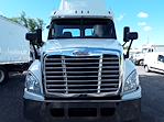 Used 2018 Freightliner Cascadia Day Cab 4x2, Semi Truck for sale #768994 - photo 3