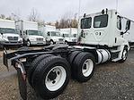 Used 2018 Freightliner Cascadia Day Cab 6x4, Semi Truck for sale #769738 - photo 4