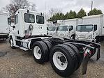 Used 2018 Freightliner Cascadia Day Cab 6x4, Semi Truck for sale #769738 - photo 6