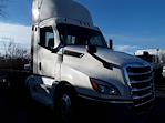 Used 2019 Freightliner Cascadia Day Cab 6x4, Semi Truck for sale #786655 - photo 4
