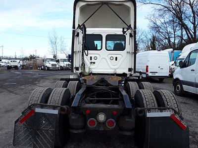 Used 2019 Freightliner Cascadia Day Cab 6x4, Semi Truck for sale #786659 - photo 2