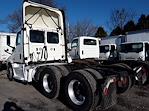 Used 2019 Freightliner Cascadia Day Cab 6x4, Semi Truck for sale #786660 - photo 2