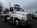 Used 2018 Freightliner Cascadia Day Cab 4x2, Semi Truck for sale #788399 - photo 4