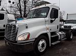 Used 2018 Freightliner Cascadia Day Cab 4x2, Semi Truck for sale #788865 - photo 1