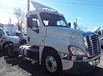 Used 2018 Freightliner Cascadia Day Cab 4x2, Semi Truck for sale #788968 - photo 4