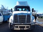 Used 2018 Freightliner Cascadia Day Cab 4x2, Semi Truck for sale #788977 - photo 3