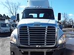 Used 2018 Freightliner Cascadia Day Cab 4x2, Semi Truck for sale #789011 - photo 3