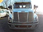 Used 2019 Freightliner Cascadia Day Cab 6x4, Semi Truck for sale #808821 - photo 3