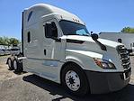 Used 2019 Freightliner Cascadia Sleeper Cab 6x4, Semi Truck for sale #811644 - photo 13