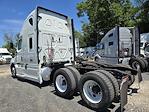 Used 2019 Freightliner Cascadia Sleeper Cab 6x4, Semi Truck for sale #811644 - photo 8