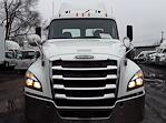 Used 2019 Freightliner Cascadia Day Cab 6x4, Semi Truck for sale #812917 - photo 3