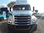 Used 2018 Freightliner Cascadia Day Cab 6x4, Semi Truck for sale #814634 - photo 3