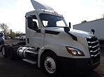 Used 2018 Freightliner Cascadia Day Cab 6x4, Semi Truck for sale #814634 - photo 4