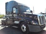 Used 2019 Freightliner Cascadia Sleeper Cab 6x4, Semi Truck for sale #826413 - photo 4