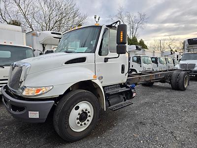 Used 2019 International DuraStar 4300 SBA 4x2, Cab Chassis for sale #860718 - photo 1