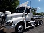 Used 2020 Freightliner Cascadia Day Cab 6x4, Semi Truck for sale #895107 - photo 1