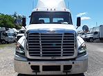 Used 2020 Freightliner Cascadia Day Cab 6x4, Semi Truck for sale #895108 - photo 3