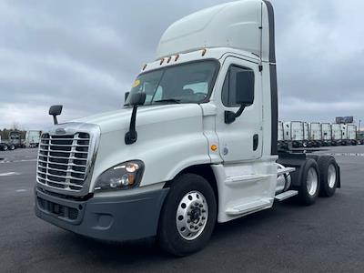 Used 2018 Freightliner Cascadia Day Cab 6x4, Semi Truck for sale #223116 - photo 1
