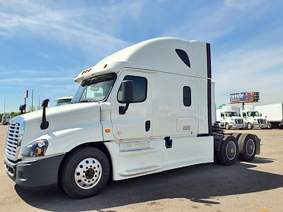 Used 2018 Freightliner Cascadia Sleeper Cab 6x4, Semi Truck for sale #223200 - photo 1