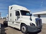 Used 2018 Freightliner Cascadia Sleeper Cab 6x4, Semi Truck for sale #223200 - photo 3