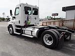 Used 2015 Freightliner Cascadia 4x2, Semi Truck for sale #343555 - photo 13