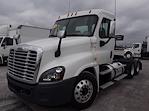 Used 2016 Freightliner Cascadia 6x4, Semi Truck for sale #374256 - photo 2