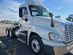 Used 2016 Freightliner Cascadia Day Cab 6x4, Semi Truck for sale #389085 - photo 5