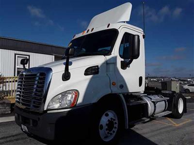 Used 2013 Freightliner Cascadia Day Cab 4x2, Semi Truck for sale #458904 - photo 1