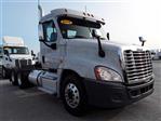 Used 2016 Freightliner Cascadia Day Cab 6x4, Semi Truck for sale #648858 - photo 2