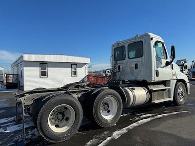 Used 2016 Freightliner Cascadia Day Cab 6x4, Semi Truck for sale #654947 - photo 2