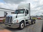 Used 2016 Freightliner Cascadia Day Cab 6x4, Semi Truck for sale #659147 - photo 1