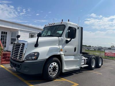 Used 2017 Freightliner Cascadia Day Cab 6x4, Semi Truck for sale #665582 - photo 1