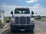 Used 2017 Freightliner Cascadia Day Cab 6x4, Semi Truck for sale #665582 - photo 3