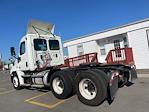 Used 2017 Freightliner Cascadia Day Cab 6x4, Semi Truck for sale #666456 - photo 2