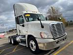 Used 2017 Freightliner Cascadia Day Cab 6x4, Semi Truck for sale #672044 - photo 4