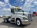 Used 2017 Freightliner Cascadia Day Cab 6x4, Semi Truck for sale #672248 - photo 1