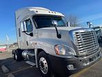 Used 2017 Freightliner Cascadia Sleeper Cab 6x4, Semi Truck for sale #675651 - photo 4