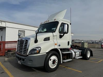 Used 2017 Freightliner Cascadia Day Cab 4x2, Semi Truck for sale #677790 - photo 1