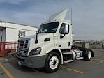 Used 2017 Freightliner Cascadia Day Cab 4x2, Semi Truck for sale #677790 - photo 1