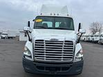 Used 2017 Freightliner Cascadia Day Cab 4x2, Semi Truck for sale #677792 - photo 3