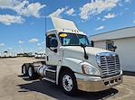 Used 2018 Freightliner Cascadia Day Cab 6x4, Semi Truck for sale #685189 - photo 3