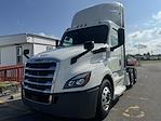 Used 2018 Freightliner Cascadia Day Cab 6x4, Semi Truck for sale #750285 - photo 1