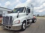 Used 2019 Freightliner Cascadia Sleeper Cab 6x4, Semi Truck for sale #809334 - photo 4