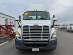 Used 2019 Freightliner Cascadia Day Cab 4x2, Semi Truck for sale #834507 - photo 3