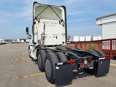 Used 2019 Freightliner Cascadia Day Cab 6x4, Semi Truck for sale #870323 - photo 2