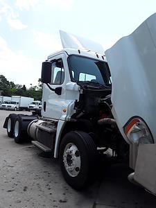 Used 2018 Freightliner Cascadia Day Cab 6x4, Semi Truck for sale #222863 - photo 2