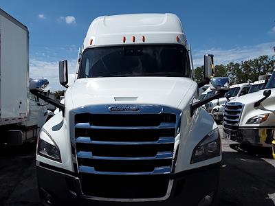 Used 2021 Freightliner Cascadia Sleeper Cab 6x4, Semi Truck for sale #265679 - photo 2