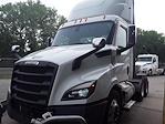 Used 2020 Freightliner Cascadia Day Cab 6x4, Semi Truck for sale #273984 - photo 1