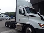 Used 2020 Freightliner Cascadia Day Cab 6x4, Semi Truck for sale #273984 - photo 4