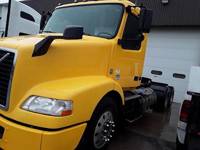 Used 2017 Volvo VNM 6x4, Semi Truck for sale #346827 - photo 1